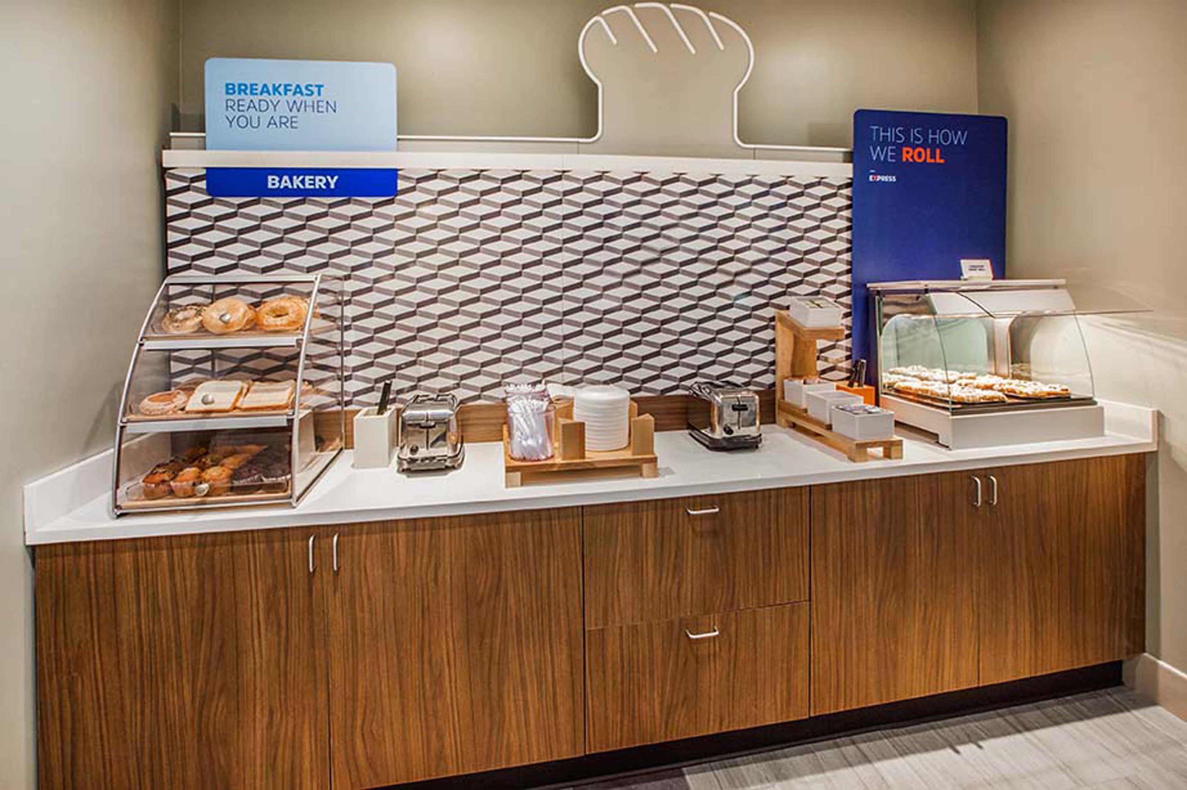 Holiday Inn Express & Suites Bonham By Ihg Eksteriør billede