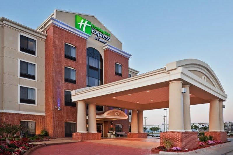 Holiday Inn Express & Suites Bonham By Ihg Eksteriør billede